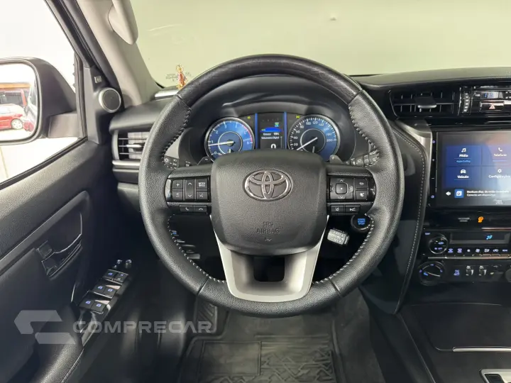 HILUX SW4 2.8 D-4d Turbo SRX 7L 4X4