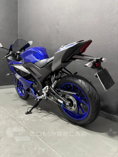 YZF-R15 ABS