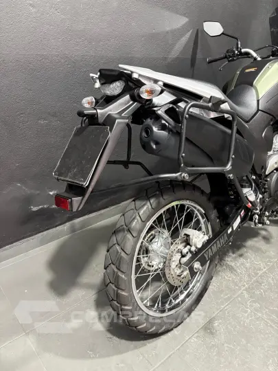 LANDER 250 ABS