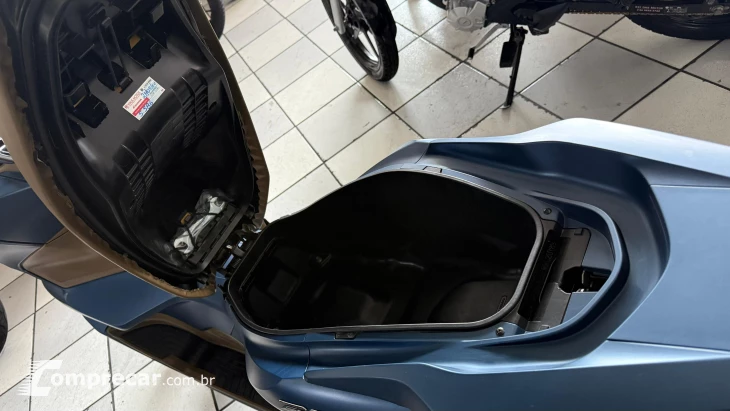 PCX DLX 160C ABS