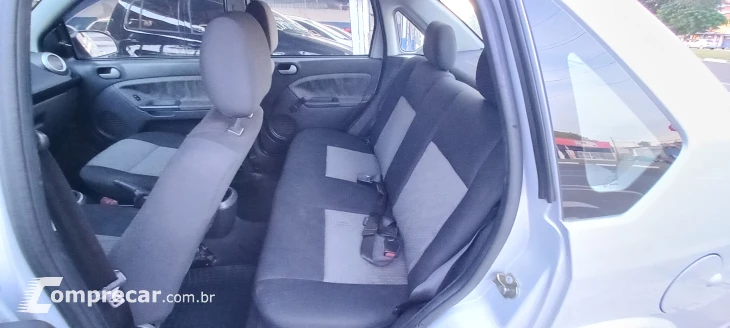FIESTA 1.6 MPI Sedan 8V