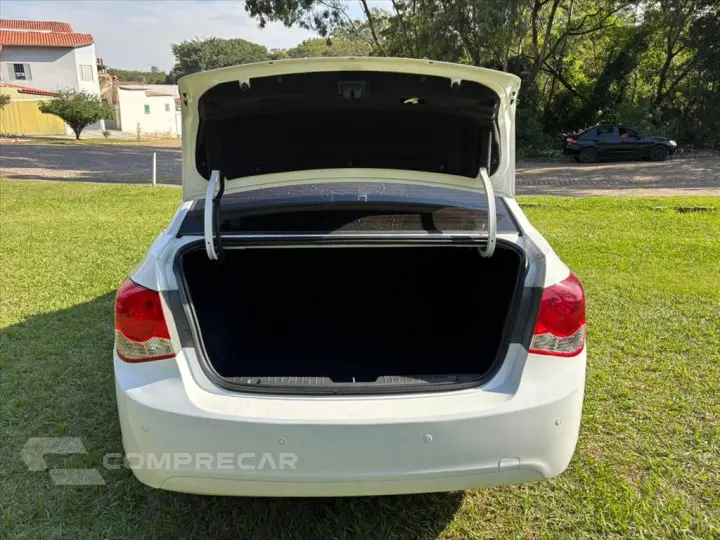 CRUZE 1.8 LT 16V FLEX 4P MANUAL