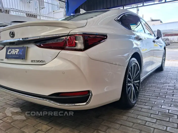 ES 300 H 2.5 16V 4P LUXURY HÍBRIDO AUTOMÁTICO CVT