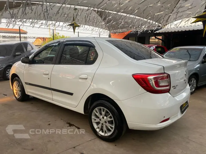 Logan 1.6 Expression 8V Flex 4P Manual