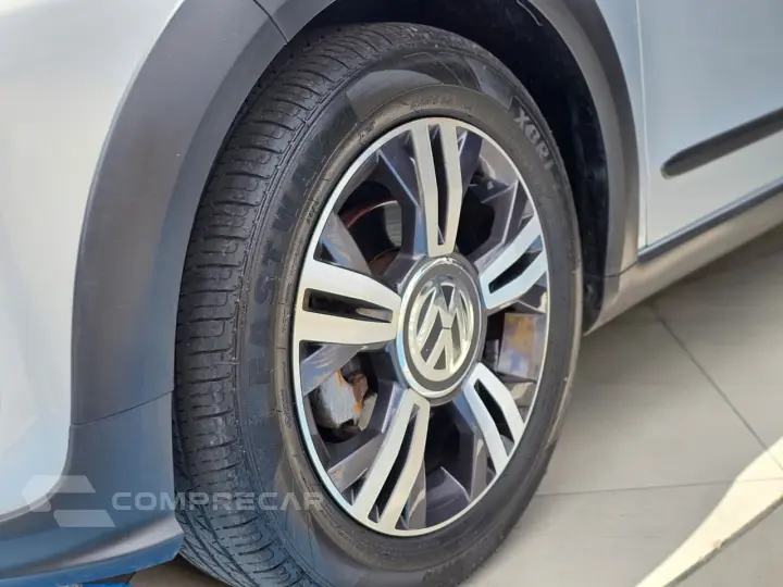 up! cross 1.0 TSI Total Flex 12V 5p