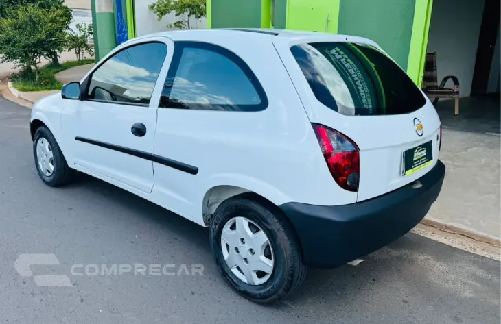 CELTA 1.0 MPFI Life 8V