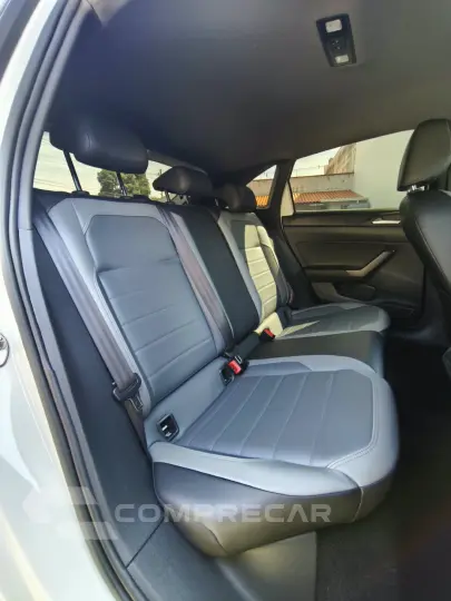 Nivus 1.0 4P FLEX 200 TSI HIGHLINE TURBO AUTOMÁTICO