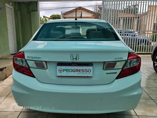 CIVIC - 1.8 LXS 16V 4P AUTOMÁTICO