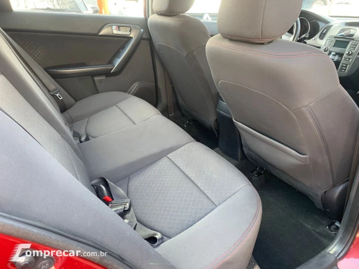 Cerato Sedan 1.6 16V 4P EX AUTOMÁTICO