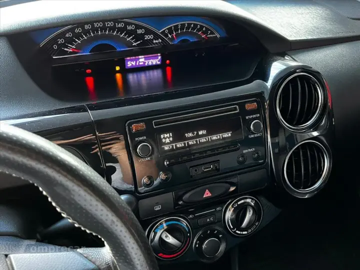 ETIOS 1.5 XS SEDAN 16V FLEX 4P MANUAL