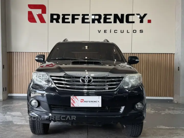 HILUX SW4 3.0 SRV 4X4 7 LUGARES 16V TURBO INTERCOOLER DIESEL