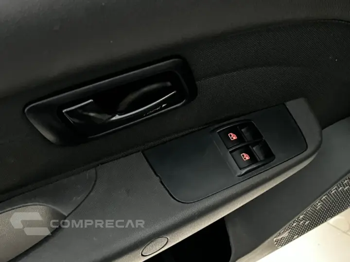 Strada Freedom 1.4 Flex 8V CS