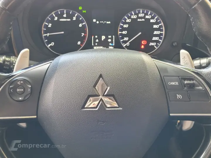 OUTLANDER 2.0 16V 160cv Aut.