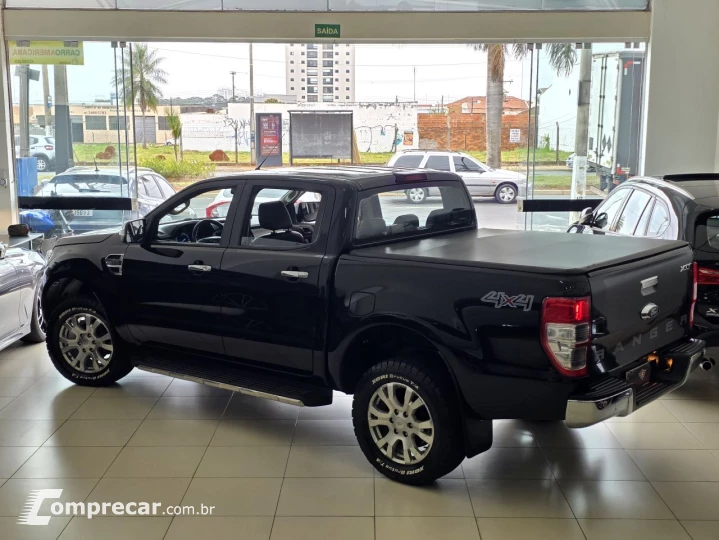 Ranger 3.2 20V XLT 4X4 CABINE DUPLA TURBO DIESEL AUTOMÁTICO
