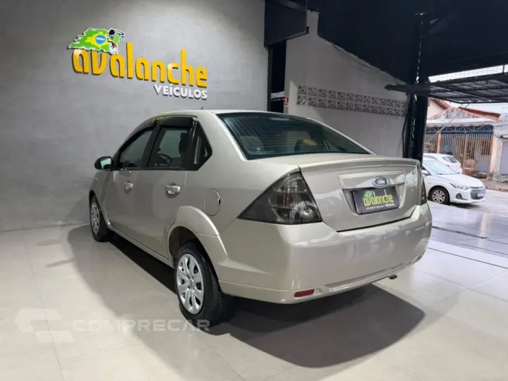 FIESTA 1.6 ROCAM SEDAN 8V FLEX 4P MANUAL