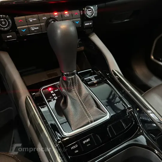 Commander Overland T270 1.3 TB Flex Aut.