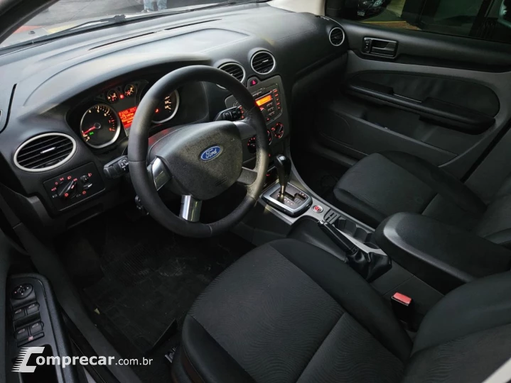 Focus Sedan 2.0 16V/2.0 16V Flex 4p Aut.