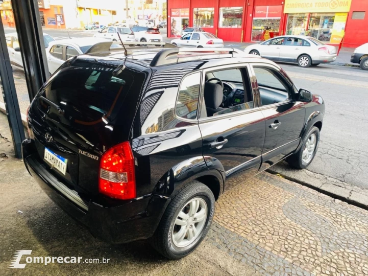 TUCSON 2.0 GL 2WD 16V