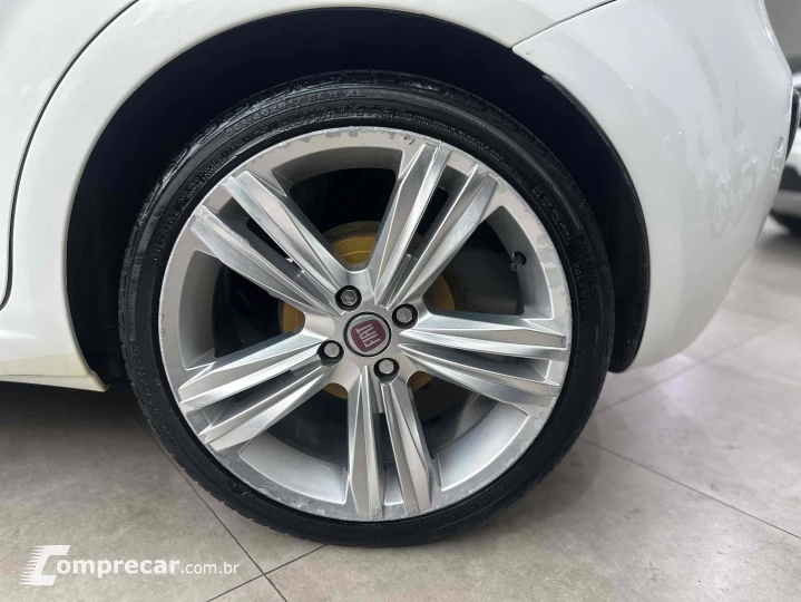PUNTO 1.6 ESSENCE 16V FLEX 4P AUTOMATIZADO
