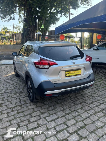 Kicks SV 1.6