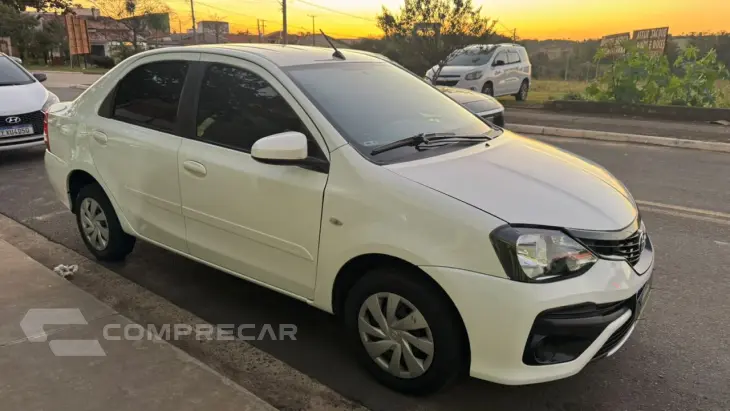 Etios Sedan 1.5 16V 4P FLEX X