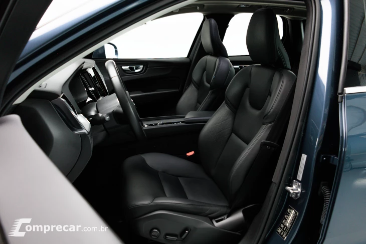 XC60 2.0 T8 HYBRID MOMENTUM AWD GEARTRONIC