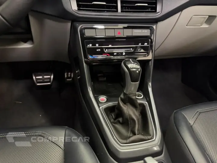 T CROSS HL TSI