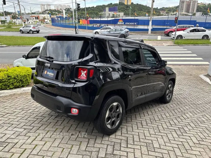 Renegade 1.8 4x2 Flex 16V Aut.