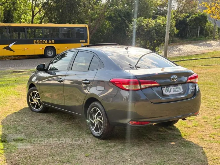 YARIS 1.5 16V FLEX SEDAN XLS MULTIDRIVE