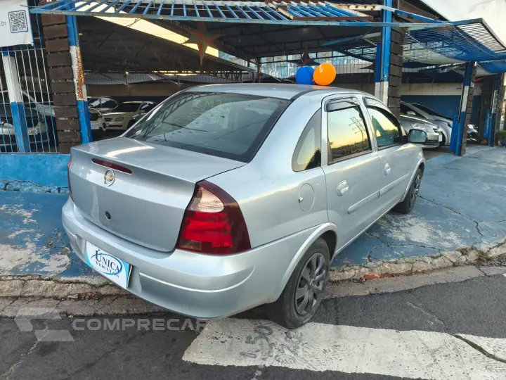 CORSA 1.4 MPFI Premium Sedan 8V
