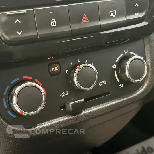 Kwid KWID OUTSIDER 1.0 Flex 12V 5p Mec.