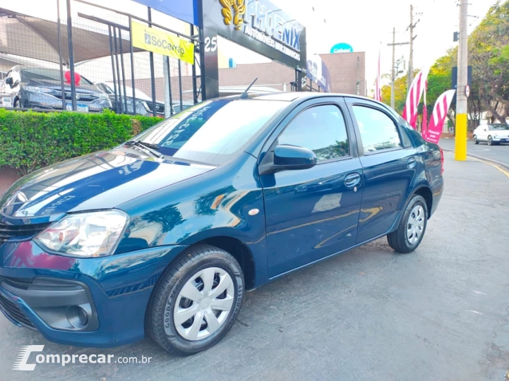 ETIOS 1.5 XS Sedan 16V