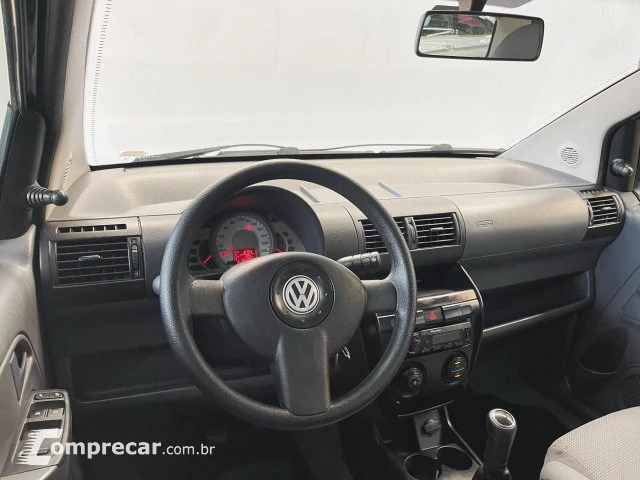 FOX - 1.6 MI 8V 4P MANUAL