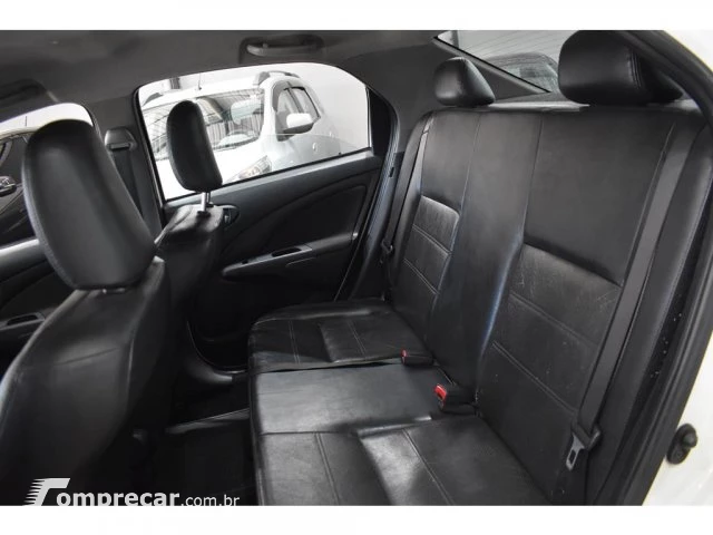 ETIOS SEDAN - 1.5 PLATINUM SEDAN 16V 4P MANUAL
