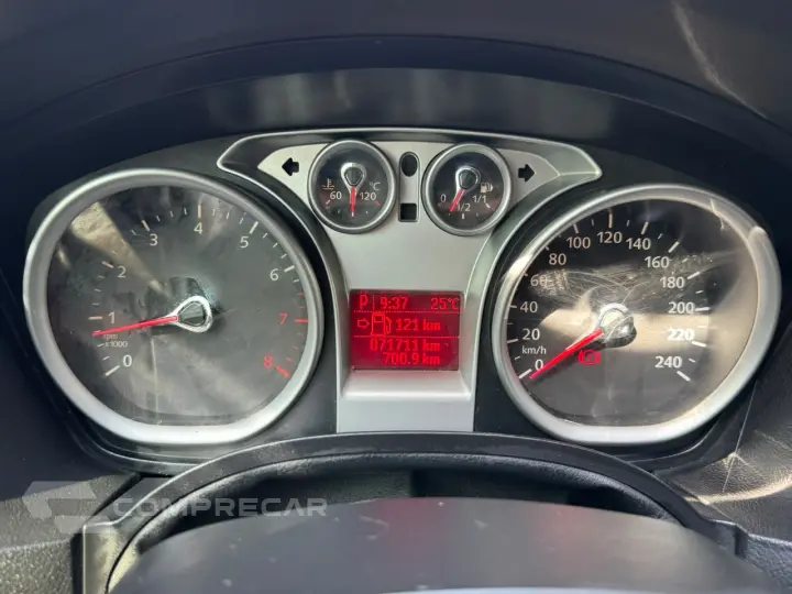 FOCUS 1.6 GLX 16V