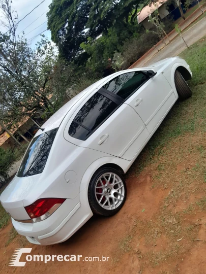 VECTRA 2.0 MPFI Elegance 8V 140cv