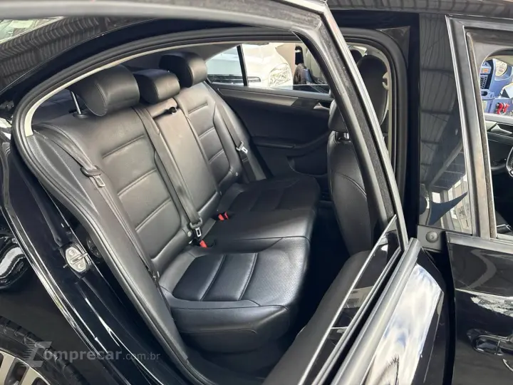 JETTA Comfortline 1.4 TSI 16V 4p Aut.