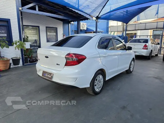 KA + - 1.5 TI-VCT SE PLUS SEDAN MANUAL