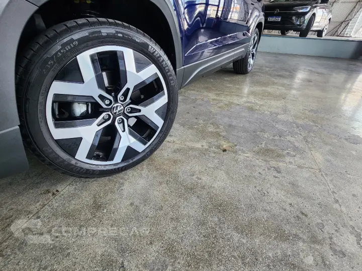 TAOS 1.4 250 TSI TOTAL FLEX HIGHLINE AUTOMÁTICO