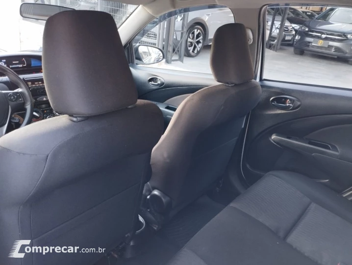 Etios Hatch 1.5 16V 4P FLEX XS AUTOMÁTICO