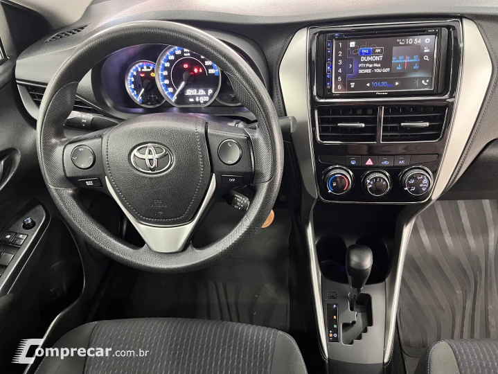 YARIS 1.5 16V Sedan XL Live