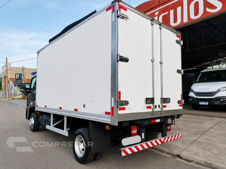 Delivery 9.170 + Baú Refrigerado