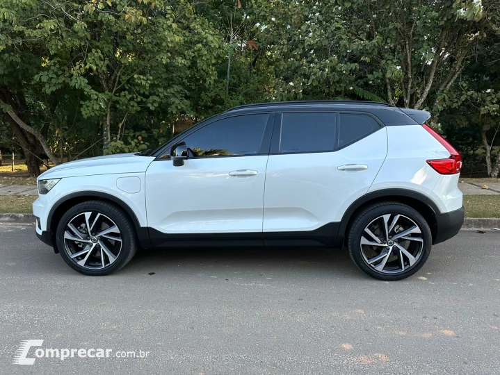 XC40 1.5 T5 Hybrid R-design FWD Geartronic