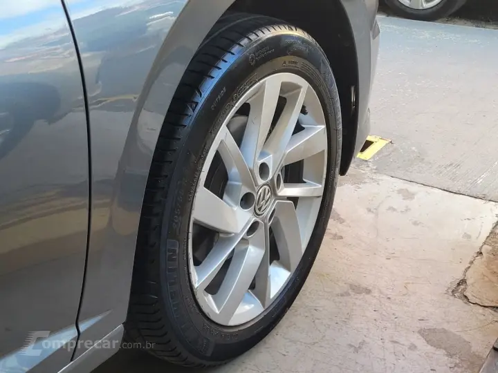 JETTA Comfort. 250 TSI 1.4 Flex 16v Aut.