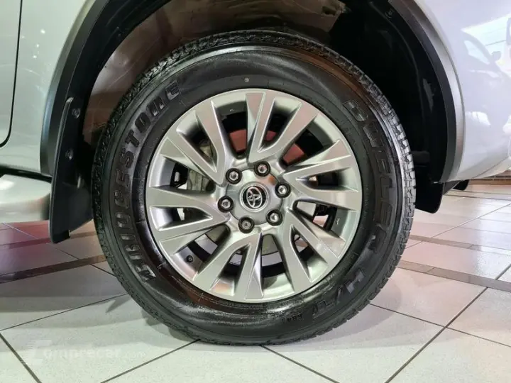 HILUX SW4 2.8 SRX 4X4 7 LUGARES 16V TURBO INTERCOOLER DIESEL