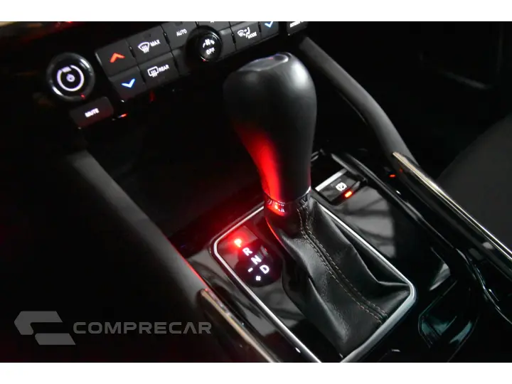 COMMANDER 1.3 T270 TURBO FLEX OVERLAND AT6