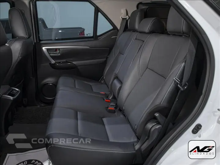 HILUX SW4 2.8 D-4d Turbo SRX Platinum 7L 4X4