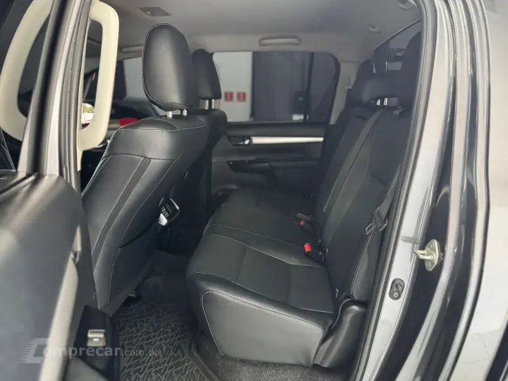 HILUX 2.8 D-4d Turbo CD SRX 4X4