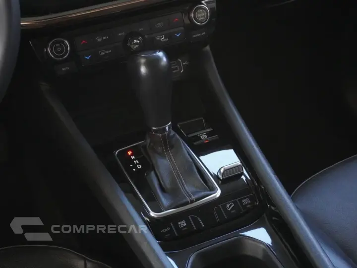 COMPASS 2.0 TD350 TURBO DIESEL LIMITED AT9