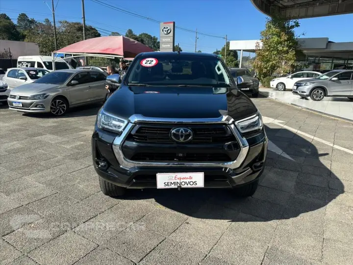 HILUX 2.8 D-4D TURBO DIESEL CD SRX 4X4 AUTOMÁTICO